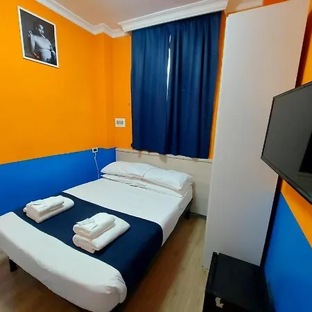 Apartment Oscar Rom